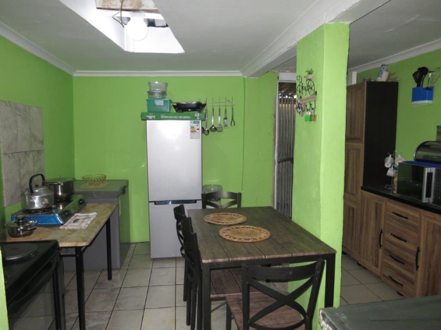 4 Bedroom Property for Sale in Leiden Western Cape